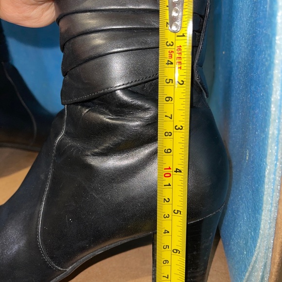 Booties. - Picture 6 of 9